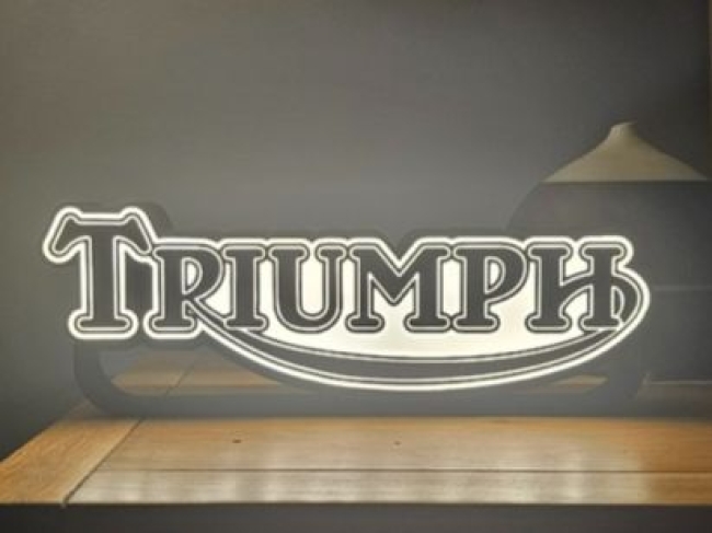 Lightbox Triumph